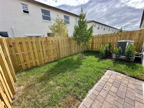 2867 SE 25th Terrace Homestead FL 33035