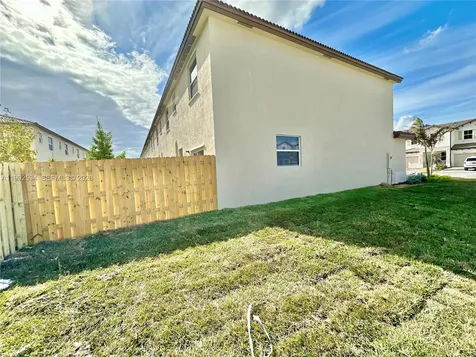2867 SE 25th Terrace Homestead FL 33035