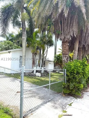 13041 SW 260th Terrace Homestead FL 33032