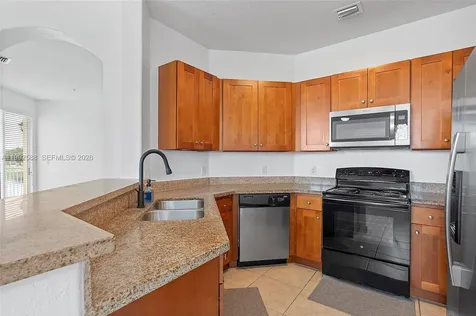 10012 NW 7th Street Miami FL 33172
