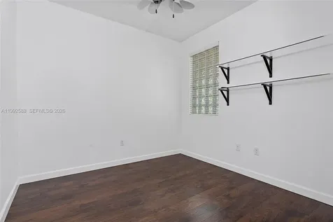 10012 NW 7th Street Miami FL 33172