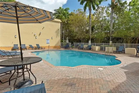 10012 NW 7th Street Miami FL 33172