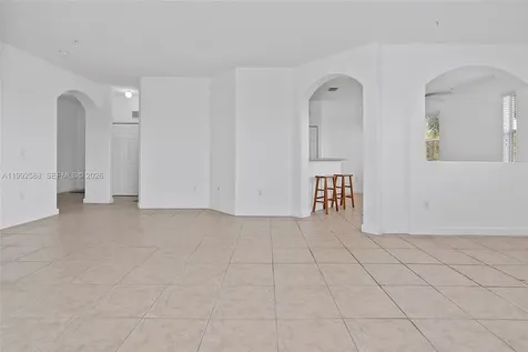 10012 NW 7th Street Miami FL 33172