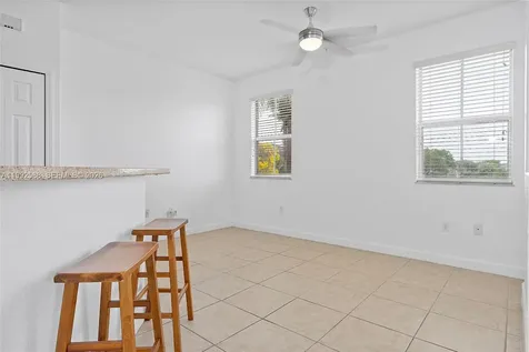 10012 NW 7th Street Miami FL 33172