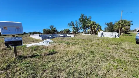 4 E Brig Creek Other City - In The State Of Florida FL 33946