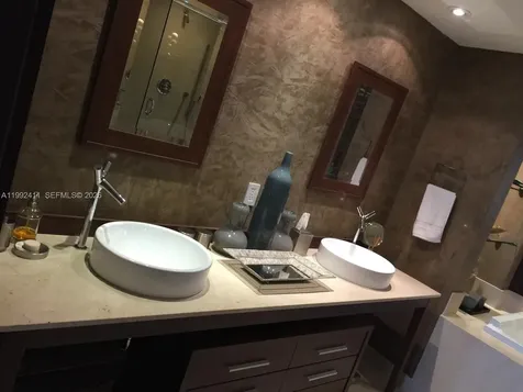 465 Brickell Avenue Miami FL 33131