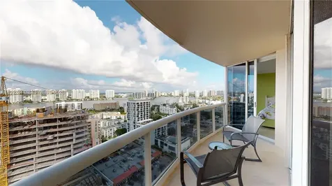 17555 Collins Avenue Sunny Isles Beach FL 33160