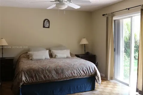 11841 SW 94th Street Miami FL 33186