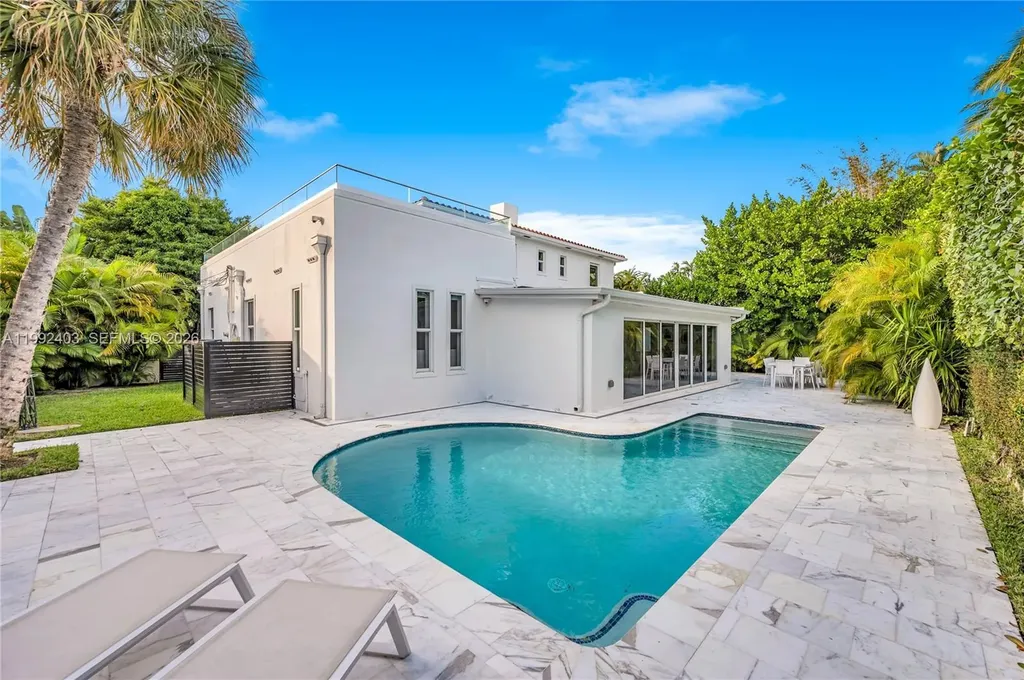 4321 Nautilus Drive Miami Beach FL 33140