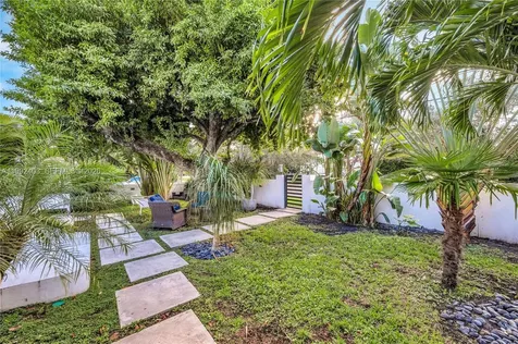 4321 Nautilus Drive Miami Beach FL 33140