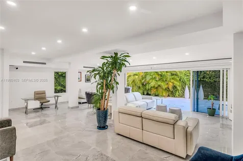 4321 Nautilus Drive Miami Beach FL 33140