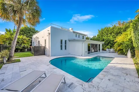 4321 Nautilus Drive Miami Beach FL 33140