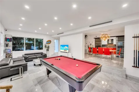 4321 Nautilus Drive Miami Beach FL 33140