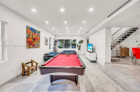 4321 Nautilus Drive Miami Beach FL 33140