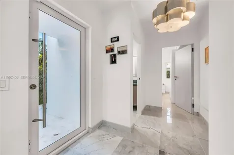 4321 Nautilus Drive Miami Beach FL 33140