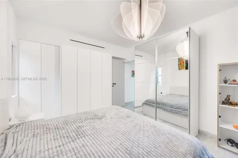 4321 Nautilus Drive Miami Beach FL 33140