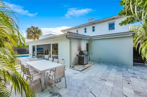 4321 Nautilus Drive Miami Beach FL 33140