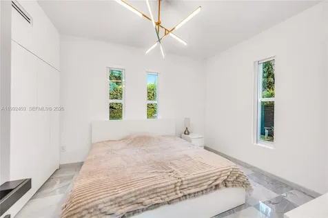 4321 Nautilus Drive Miami Beach FL 33140