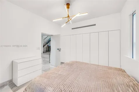 4321 Nautilus Drive Miami Beach FL 33140