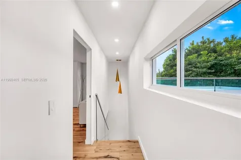 4321 Nautilus Drive Miami Beach FL 33140