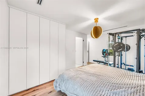 4321 Nautilus Drive Miami Beach FL 33140