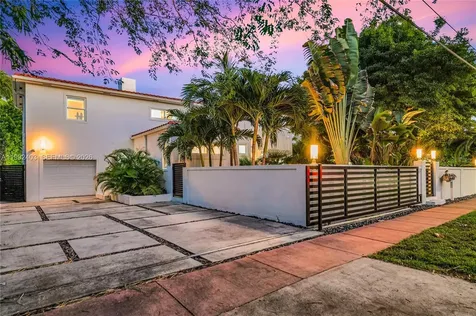 4321 Nautilus Drive Miami Beach FL 33140