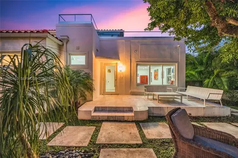 4321 Nautilus Drive Miami Beach FL 33140