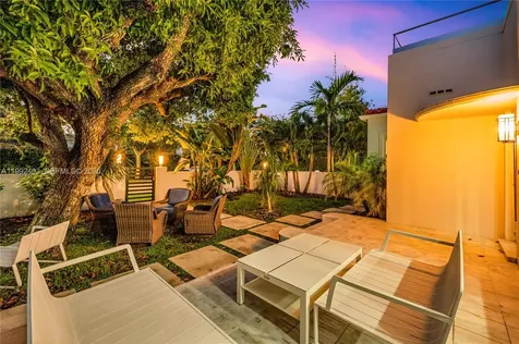 4321 Nautilus Drive Miami Beach FL 33140