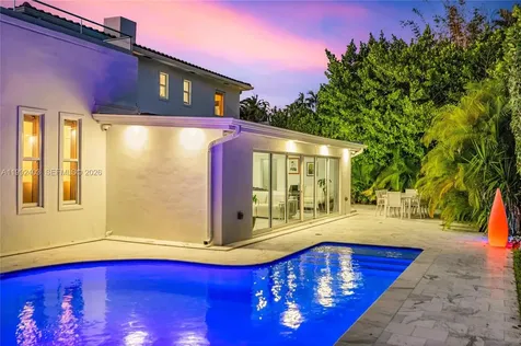 4321 Nautilus Drive Miami Beach FL 33140