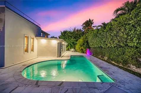 4321 Nautilus Drive Miami Beach FL 33140
