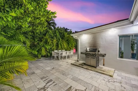 4321 Nautilus Drive Miami Beach FL 33140