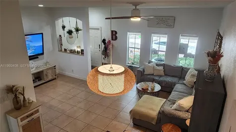 2607 SW 99th Way Miramar FL 33025