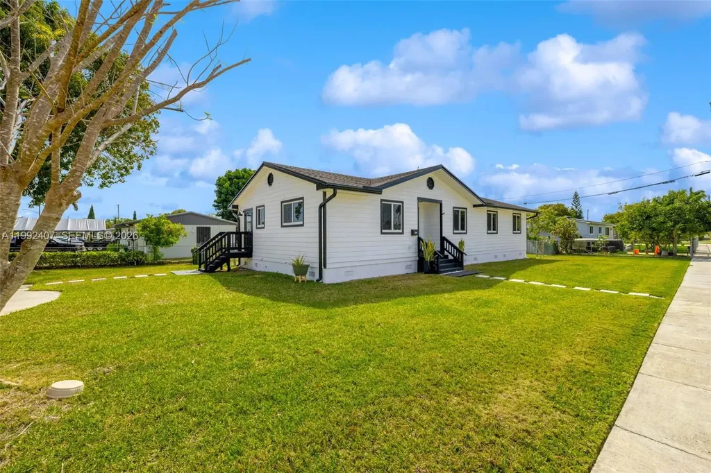 1867 NW 8th Avenue Homestead FL 33030