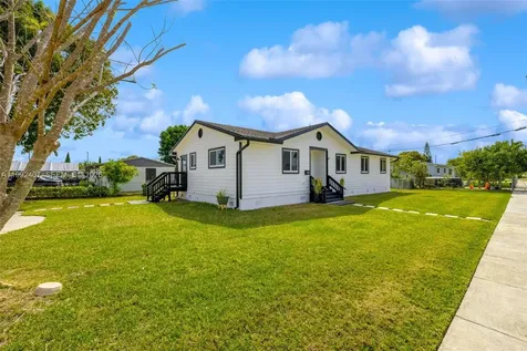 1867 NW 8th Avenue Homestead FL 33030