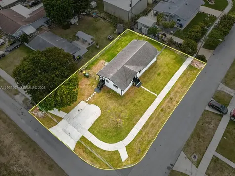 1867 NW 8th Avenue Homestead FL 33030
