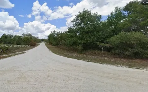 240 N Madera Road Avon Park FL 33825