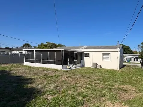 2820 SW 65th Avenue Miramar FL 33023
