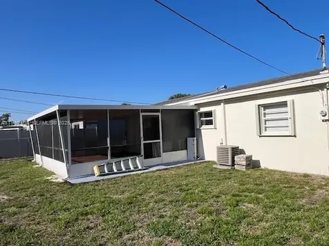 2820 SW 65th Avenue Miramar FL 33023