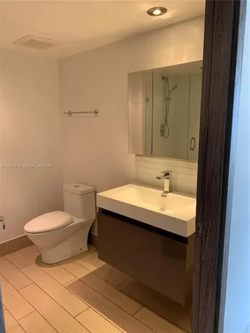 1688 West Avenue Miami Beach FL 33139