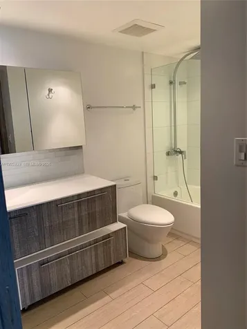 1688 West Avenue Miami Beach FL 33139