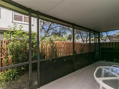 4731 Grapevine Way Davie FL 33331