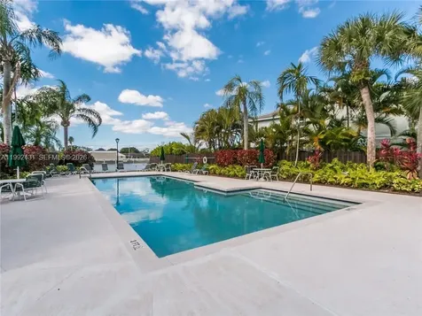 4731 Grapevine Way Davie FL 33331