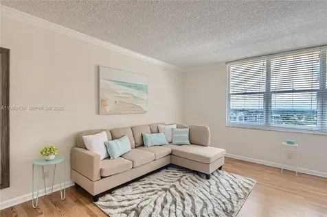 2501 S Ocean Drive Hollywood FL 33019