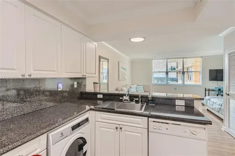 2501 S Ocean Drive Hollywood FL 33019