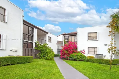 9441 Fontainebleau Boulevard Miami FL 33172