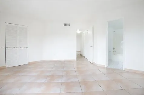 9441 Fontainebleau Boulevard Miami FL 33172