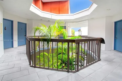 9441 Fontainebleau Boulevard Miami FL 33172