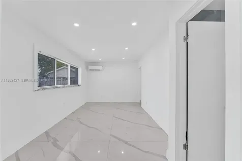 875 E 8th Street Hialeah FL 33010