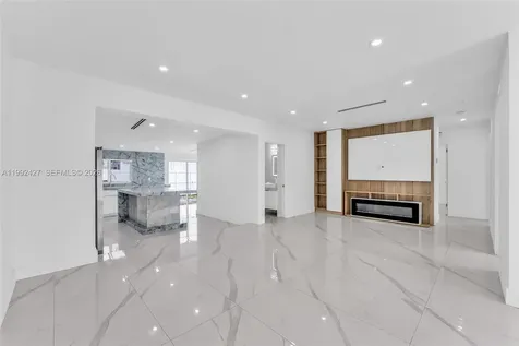 875 E 8th Street Hialeah FL 33010