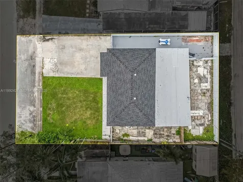 875 E 8th Street Hialeah FL 33010